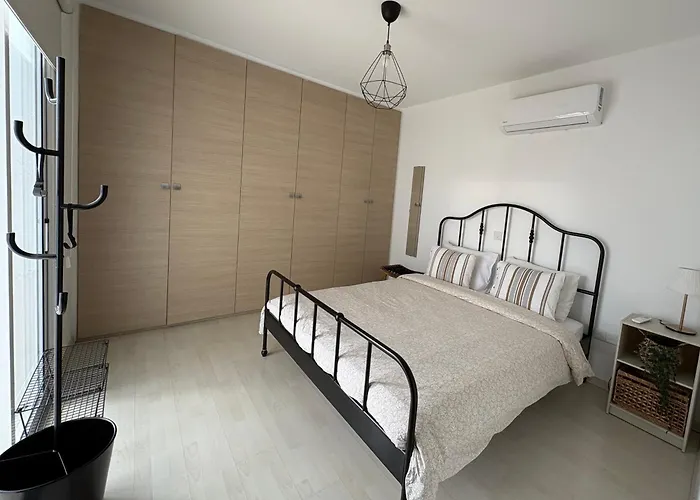 Lägenhet Cozy With Views