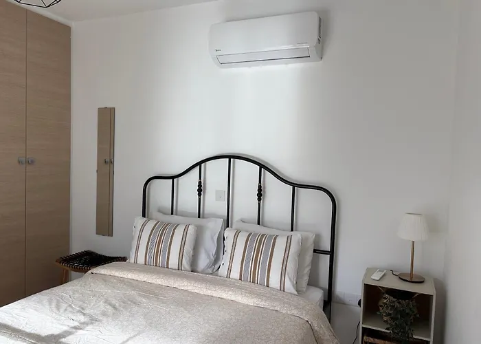 Cozy With Views Lägenhet Nicosia