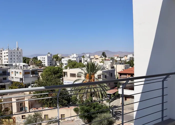 Cozy With Views Lägenhet Nicosia